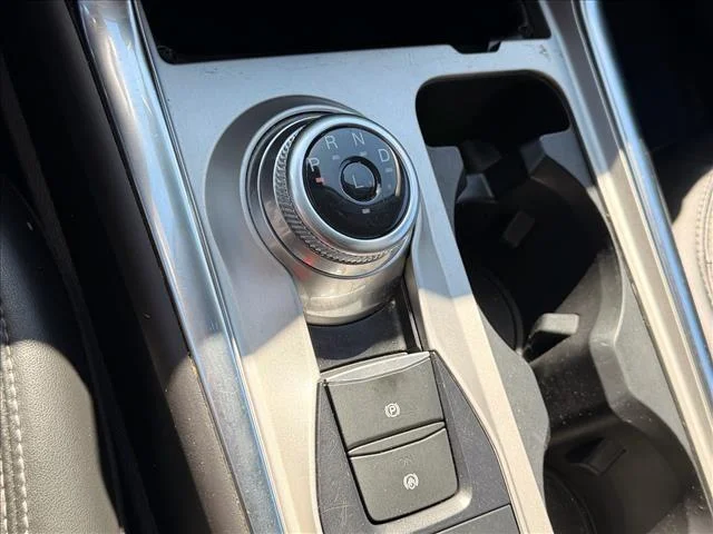 Used 2024 Oxford White Ford XLT image 22