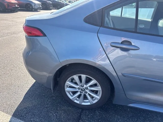 Used 2025  Toyota LE image 13