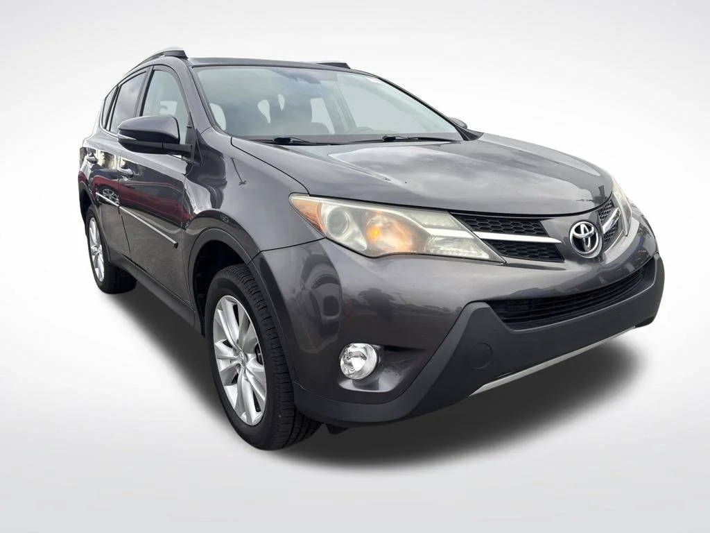 Used 2014 Magnetic Gray Metallic Toyota Limited image 6