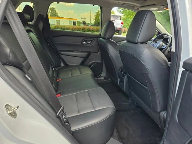 Used 2024 White Nissan SV image 20