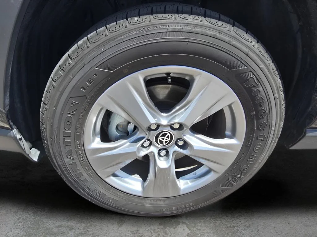 Used 2025 Midnight Black Metallic Toyota Hybrid LE image 30