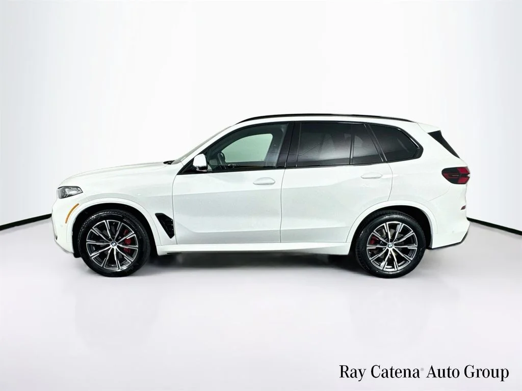 Used 2026 White BMW xDrive40i image 4