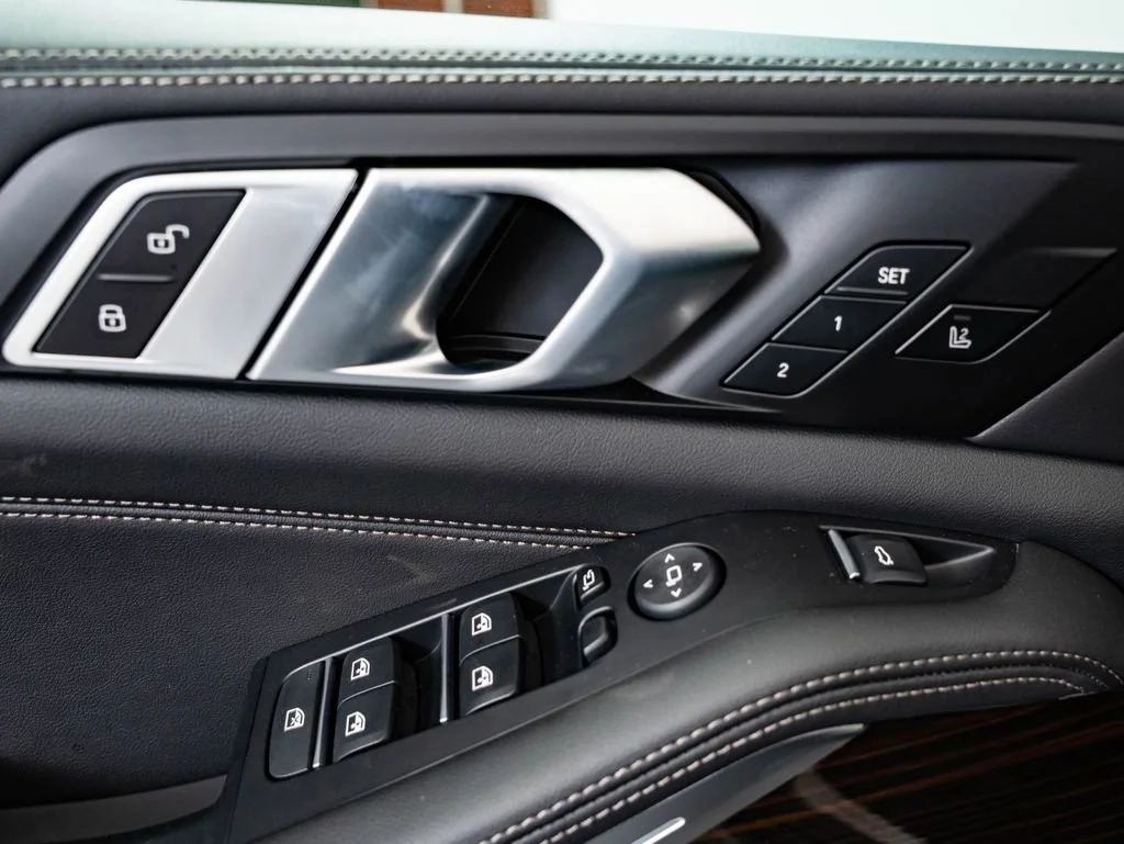 New 2026 Skyscraper Grey Metallic BMW xDrive40i image 26