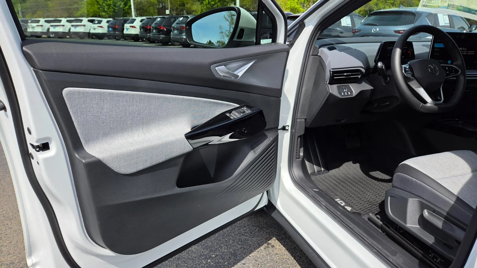 New 2026 Opal White Pearl Volkswagen Pro image 19