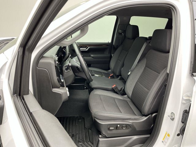 Used 2024 Summit White GMC Elevation image 11