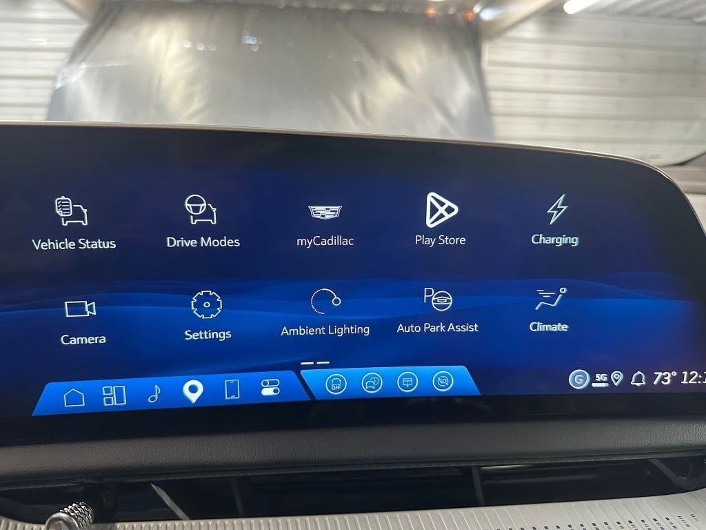 2027 Cadillac OPTIQ Premium Sport - Photo 11
