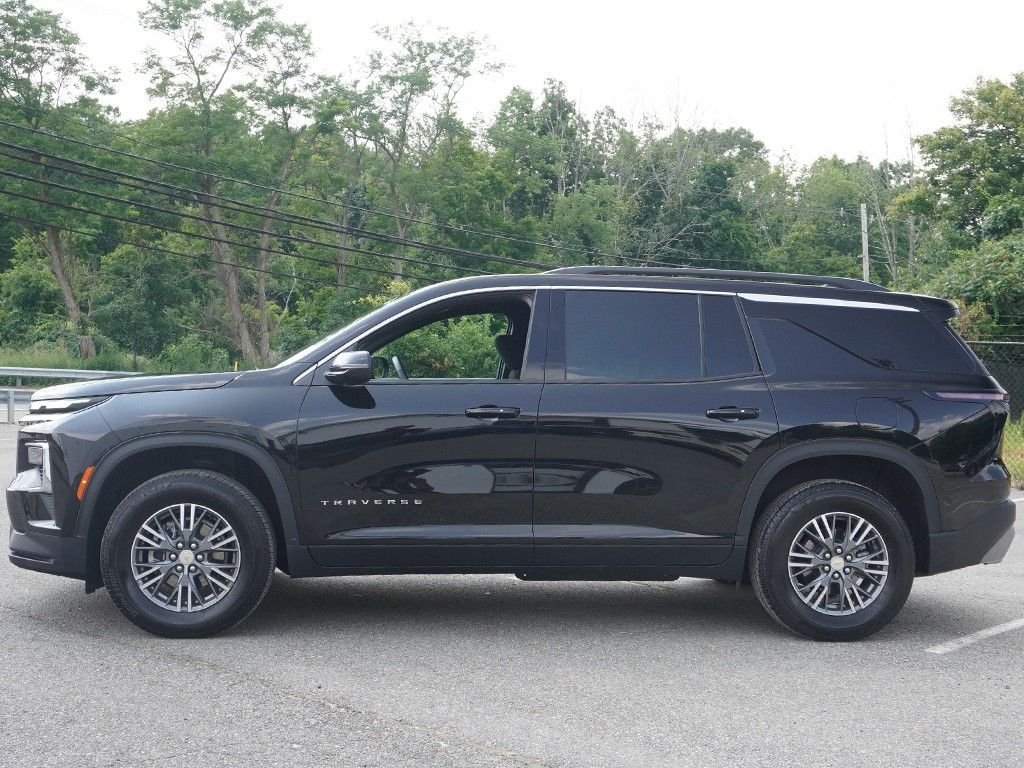 Used 2025 Black Chevrolet LT image 21