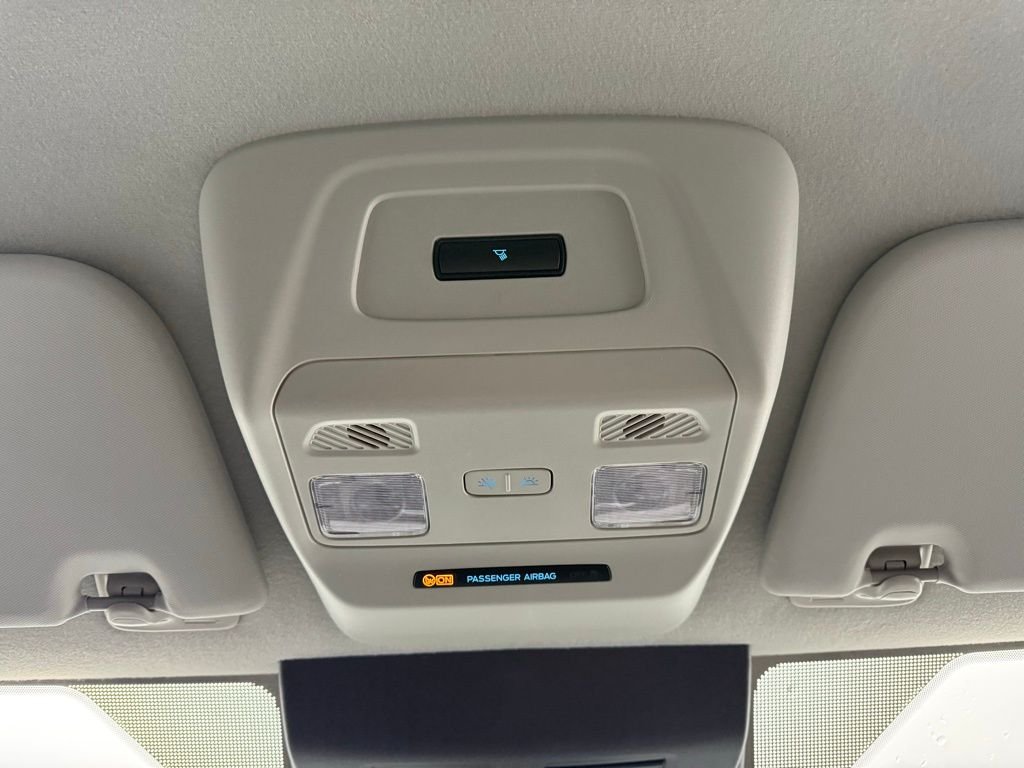 New 2026 Oxford White Ford Cargo Van image 35