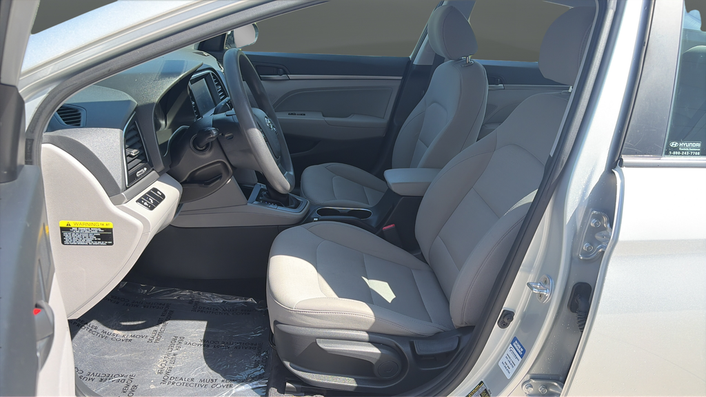 Used 2018 Silver Hyundai SEL image 10
