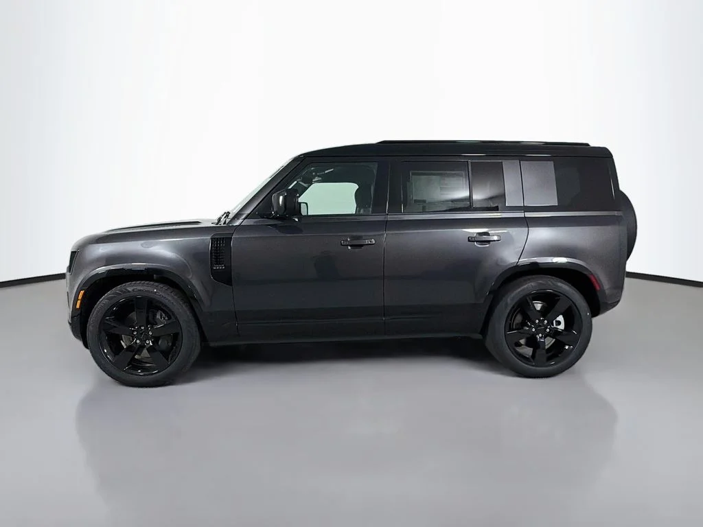 New 2026 Carpathian Grey Land Rover X-Dynamic SE image 8