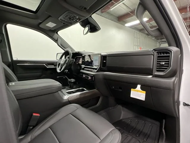2026 GMC Sierra 1500 SLT - Photo 30