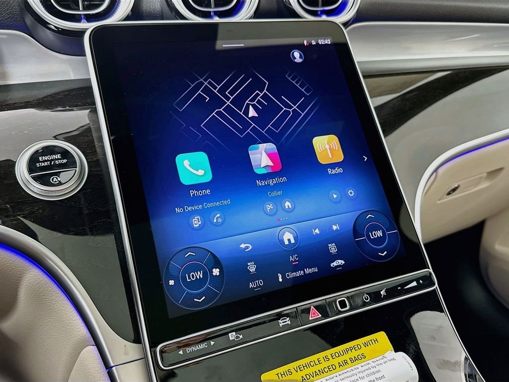 New 2026 Polar White Mercedes-Benz GLC 300 image 15