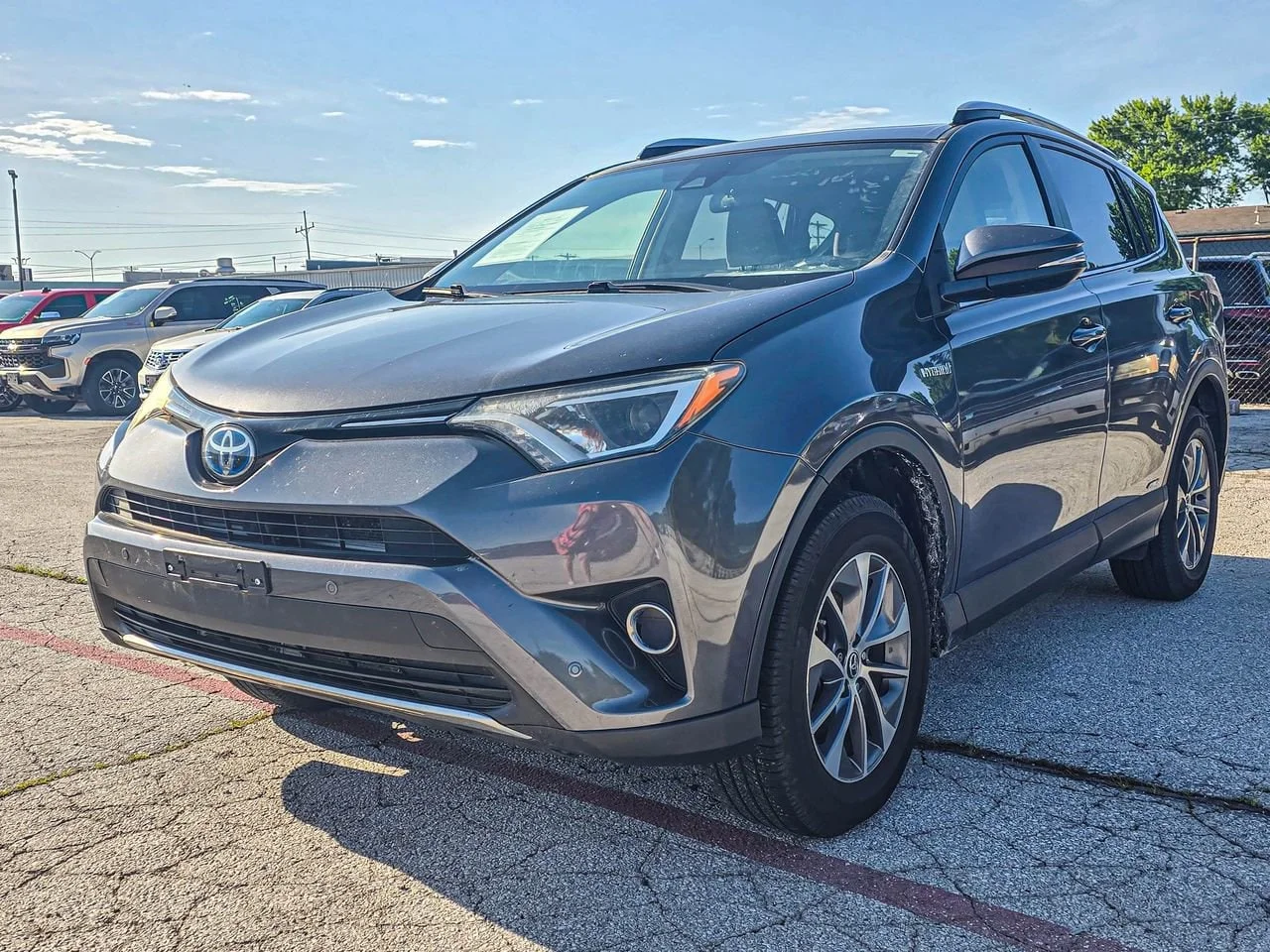 Used 2016 Gray Toyota XLE image 2