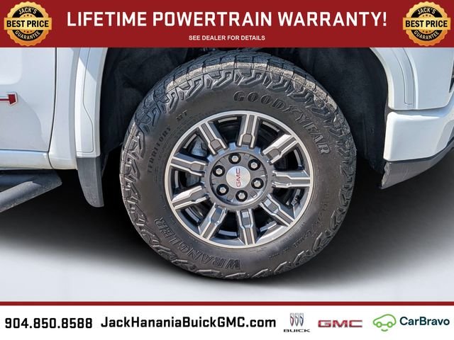 Used 2024 White GMC AT4 image 11