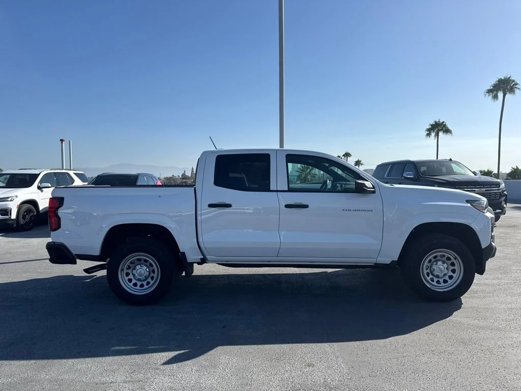 Used 2026 Summit White Chevrolet WT image 4