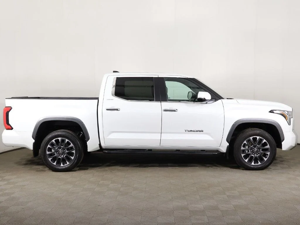 Used 2025 Pearl Toyota Limited image 19