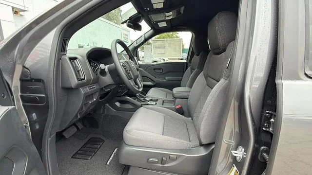 2026 Nissan Frontier SV - Photo 32