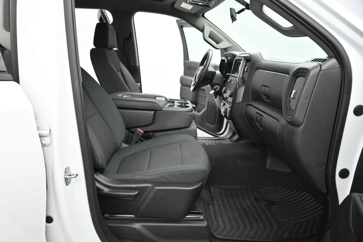 Used 2019 SUMMIT WHITE Chevrolet Custom image 24