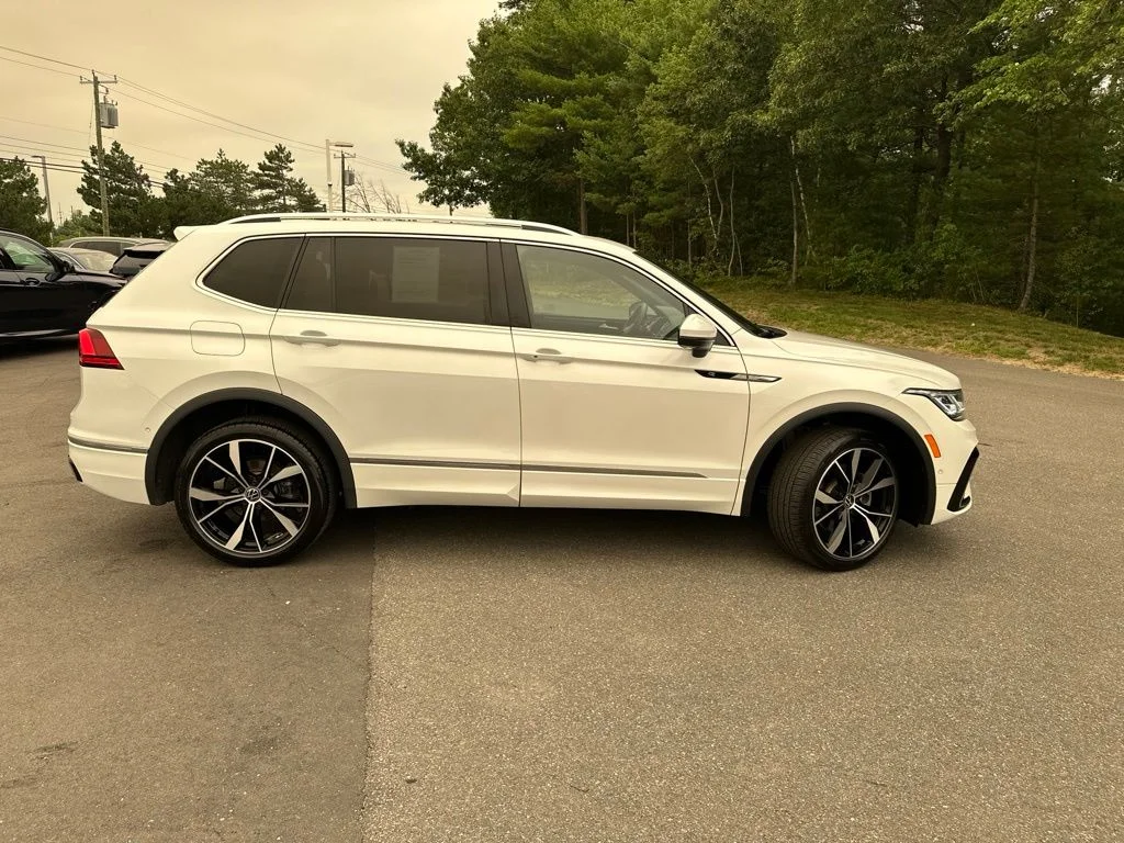 Used 2024 White Volkswagen 2.0T SEL R-Line image 8