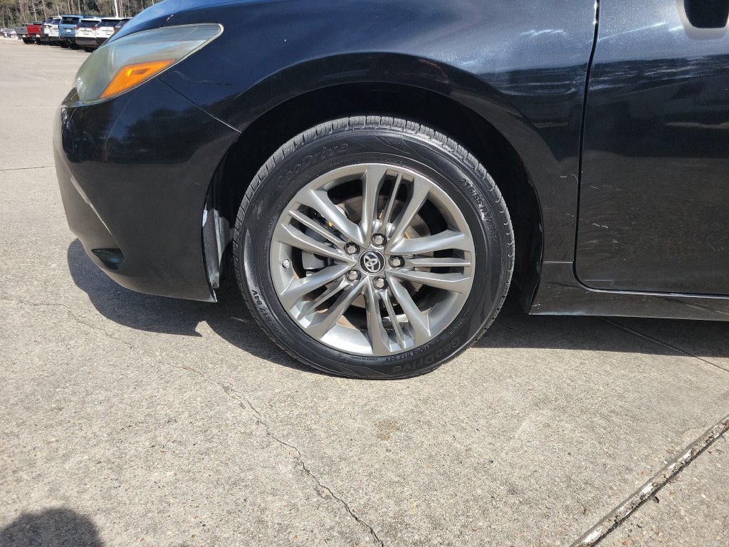 Used 2017 Black Toyota SE image 32
