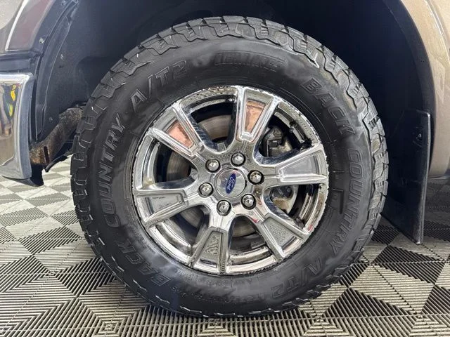 Used 2016 Caribou Metallic Ford Lariat image 10