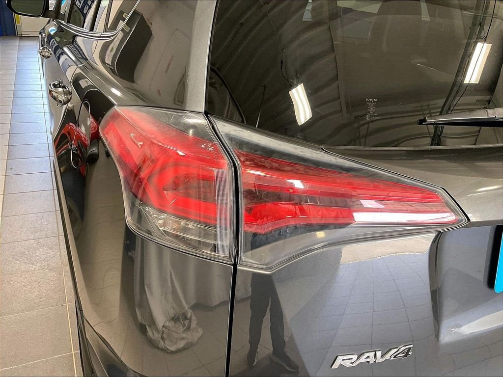 Used 2016 Gray Toyota Limited image 33