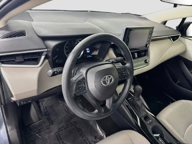 Certified Used 2022  Toyota LE image 10