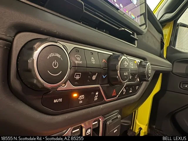 Used 2024  Jeep Rubicon 392 image 25