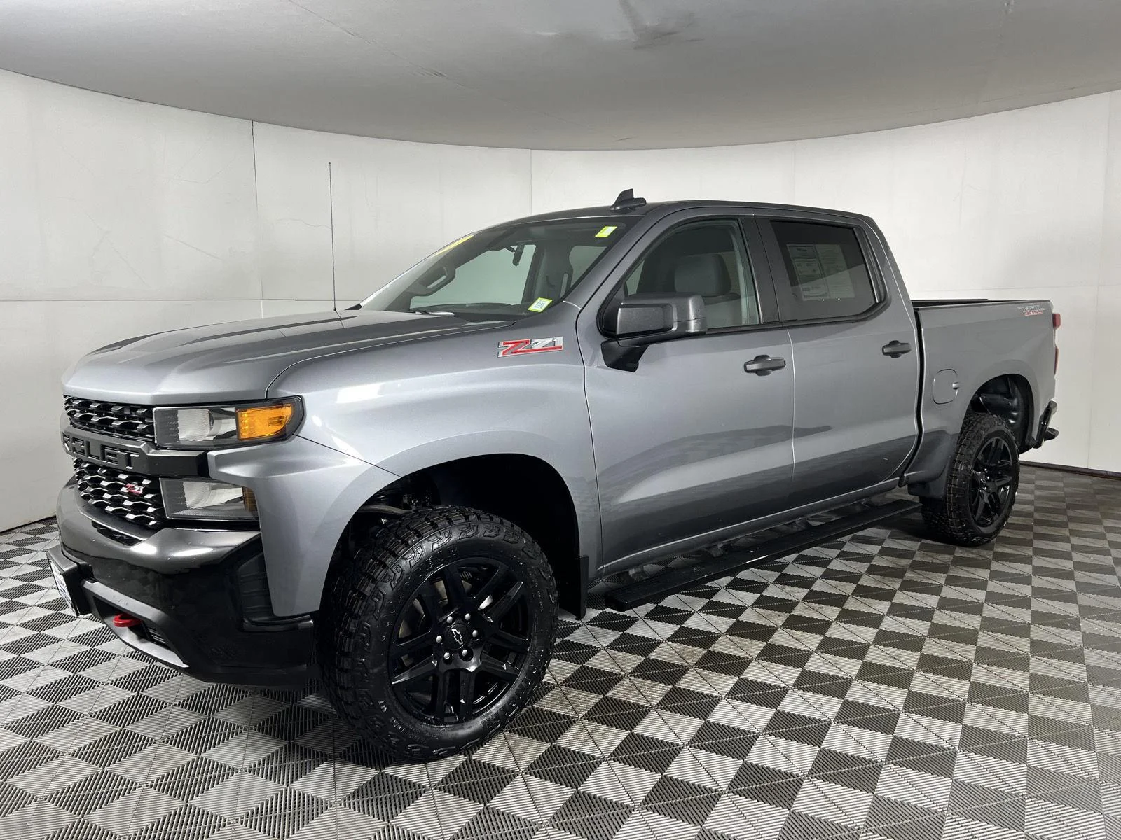 Used 2021 SATIN STEEL METALLIC Chevrolet Custom Trail Boss image 29