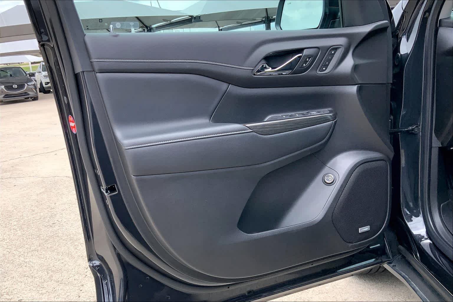 Used 2020 Carbon Black Metallic GMC SLT image 22