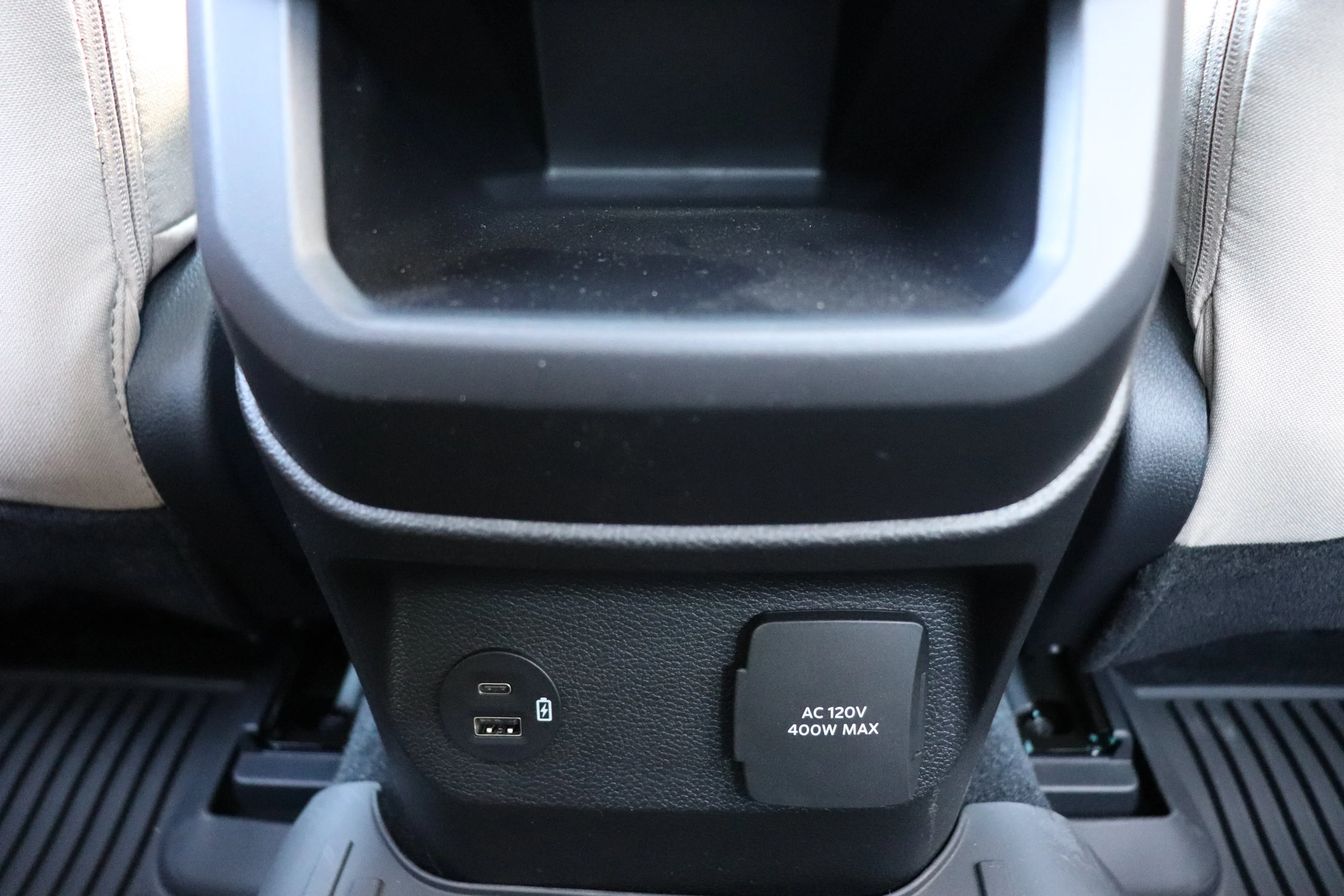 New 2026 SHADOW BLACK Ford XLT image 18