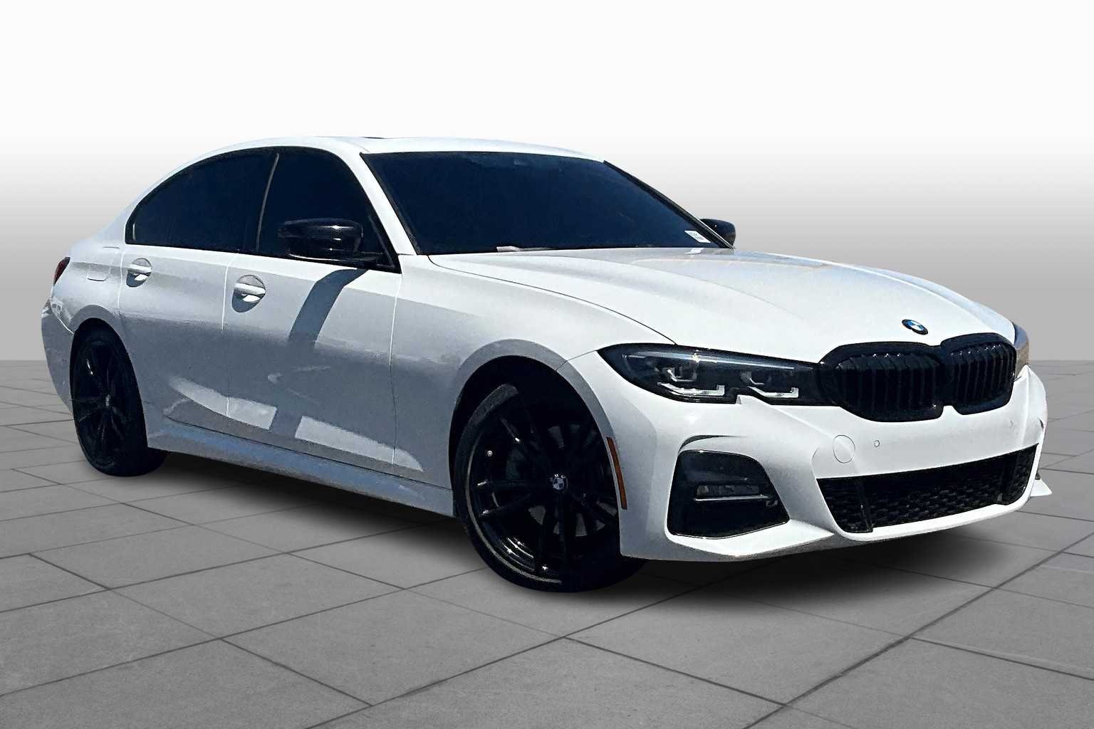 Used 2022 Alpine White BMW 330i image 3