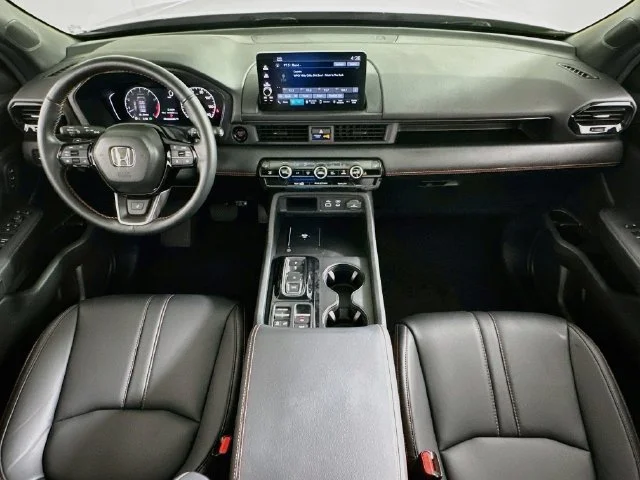 Certified Pre-Owned 2025 Honda Pilot TrailSport