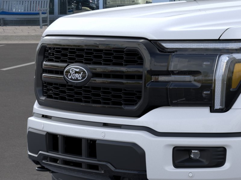 New 2026 Star White Metallic Tri-Coat Ford LARIAT image 45