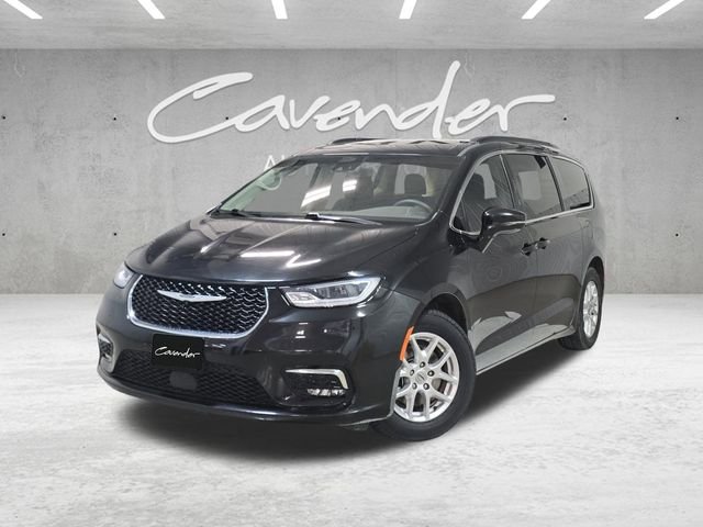 2022 Chrysler Pacifica Touring L's photo