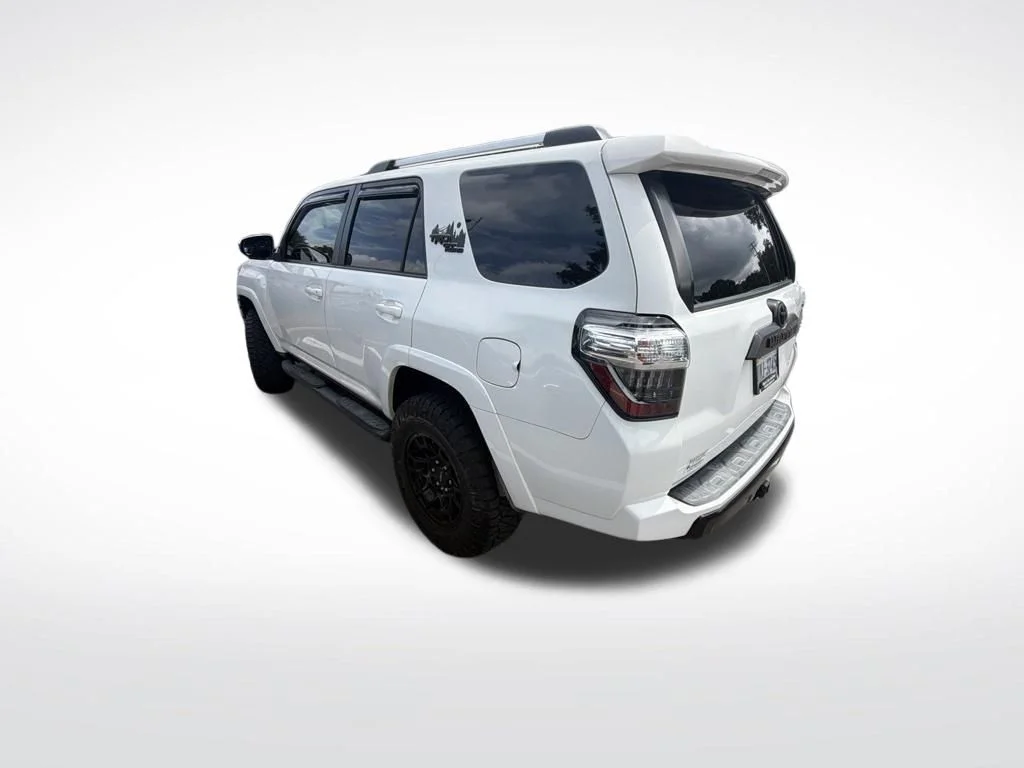 Used 2018 White Toyota TRD Off-Road image 4