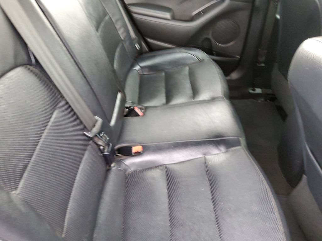 Used 2017 Black Kia EX image 17