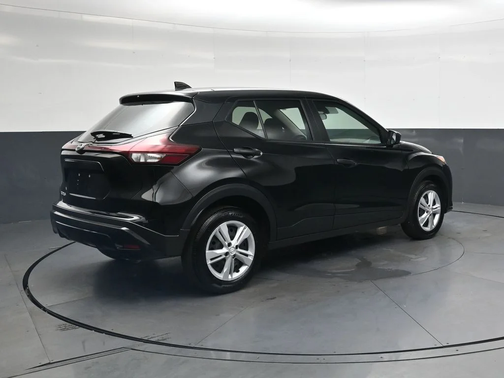Used 2025 Black Nissan S image 5