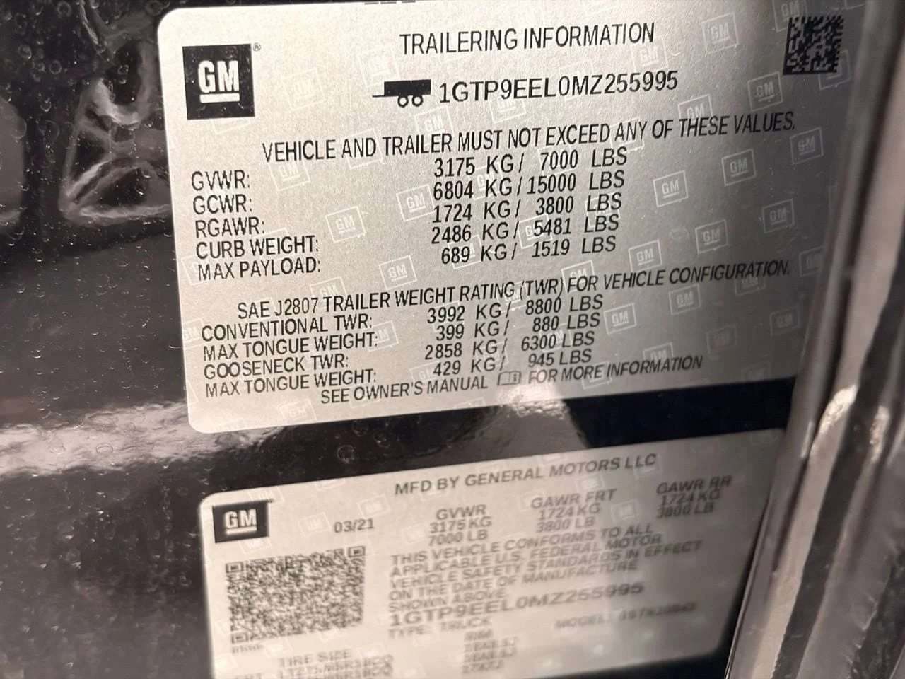 Used 2021 Onyx Black GMC AT4 image 8