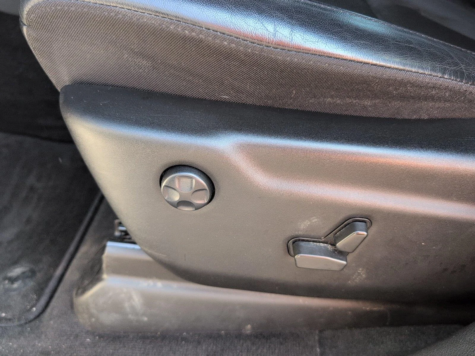 Used 2022 Bright White Clearcoat Jeep Laredo X image 14