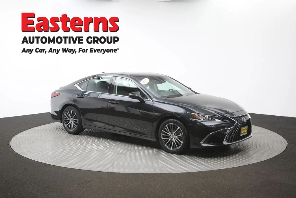 Used 2023 Black Lexus 350 image 51