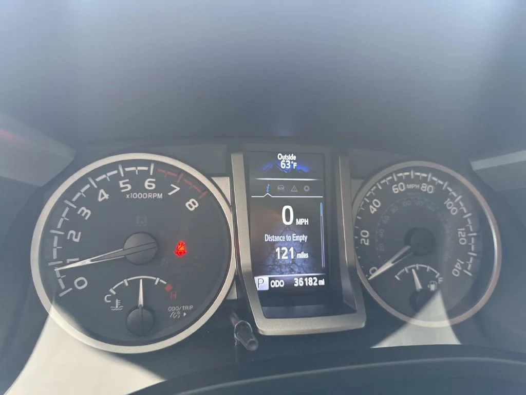 Used 2021 Silver Toyota SR5 image 19