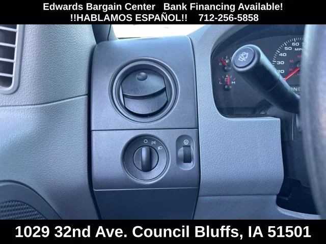 Used 2005 Gray Ford XL image 15