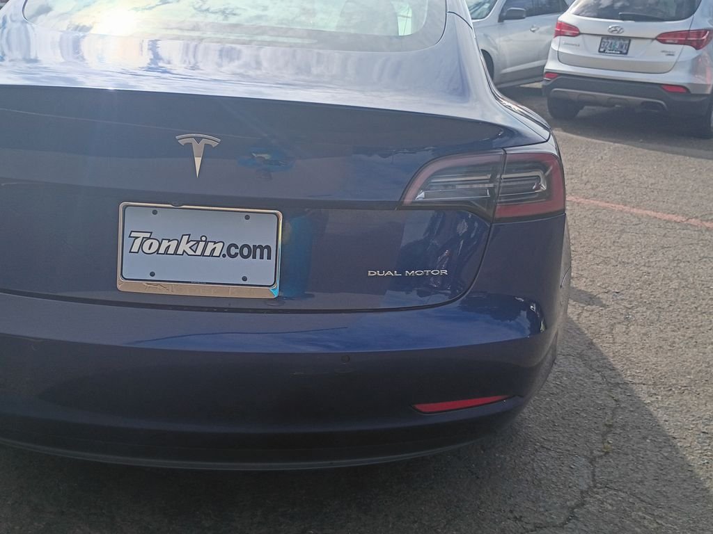 Used 2019 Blue Tesla Long Range image 5