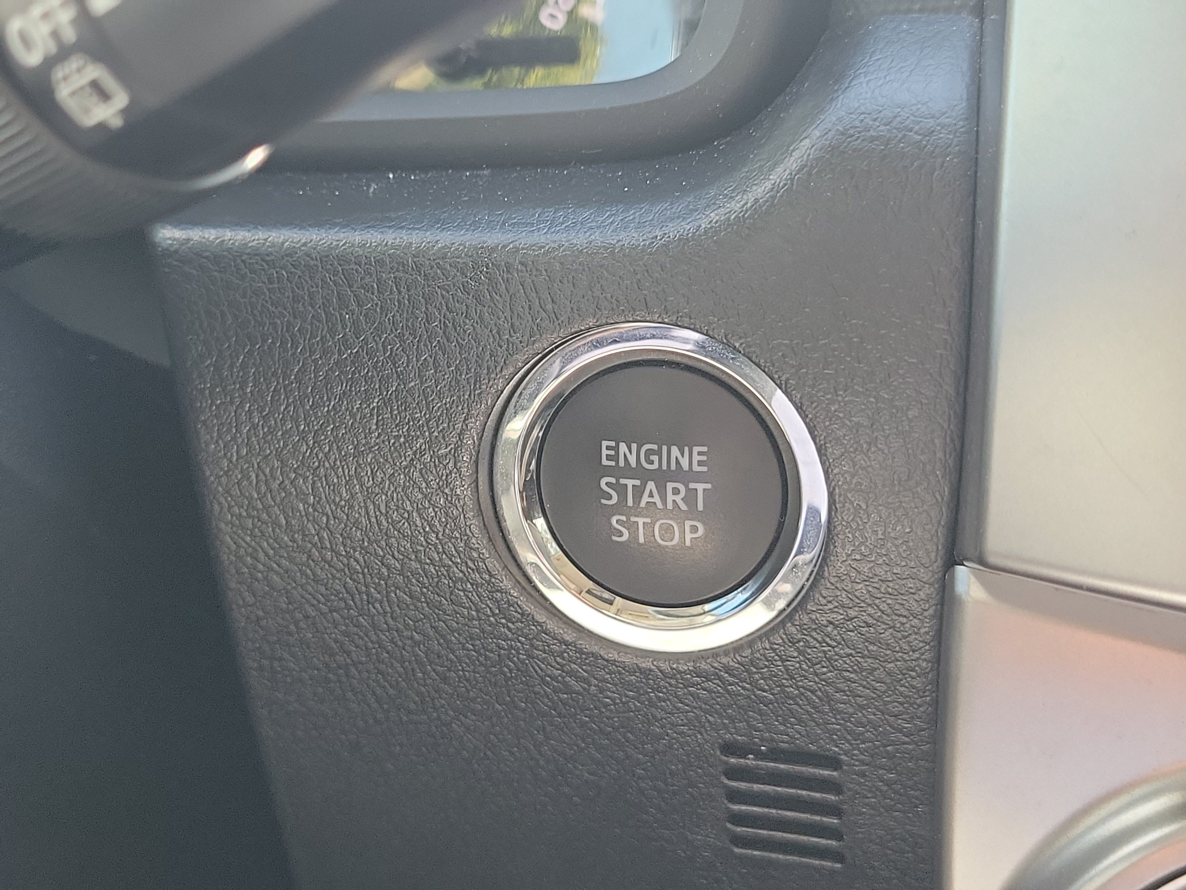 Used 2024 Ice Toyota SR5 image 29