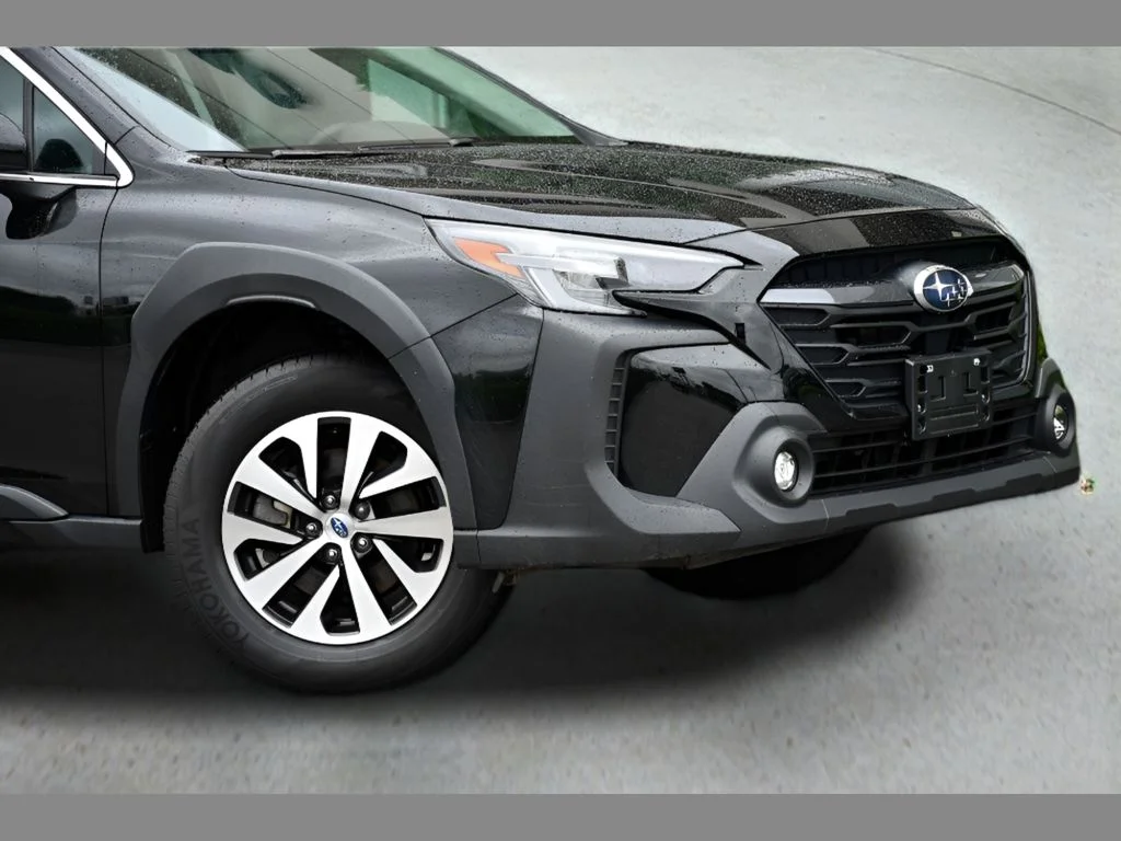 Certified Used 2023 Crystal Black Silica Subaru Premium image 10
