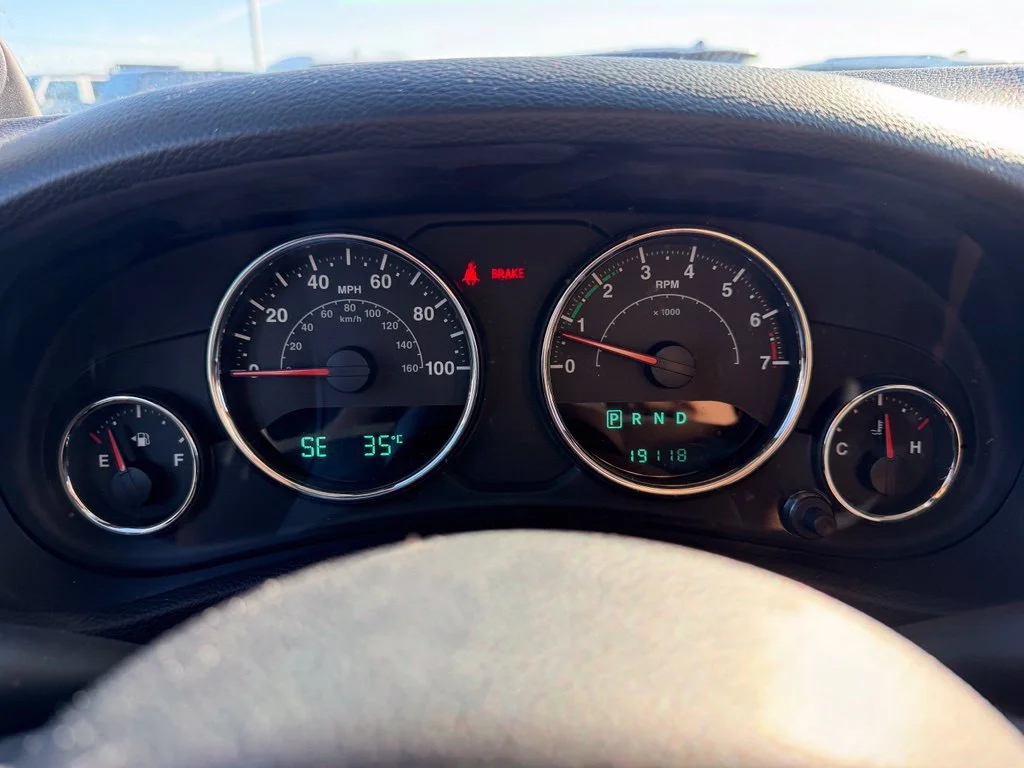 Used 2014 Black Jeep Unlimited Sport image 10