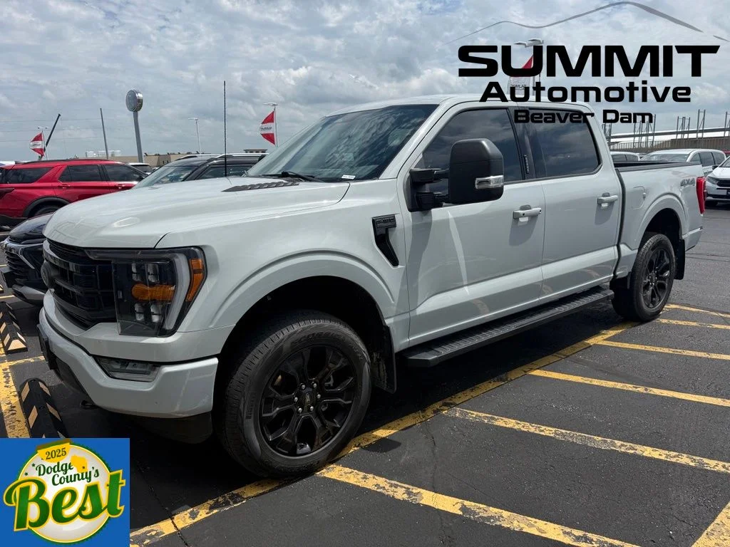 Used 2023 Avalanche Ford XLT image 1