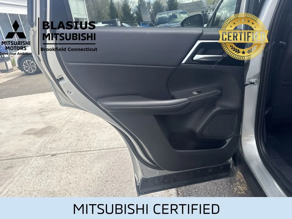 Certified Used 2024 Silver Mitsubishi SE image 30
