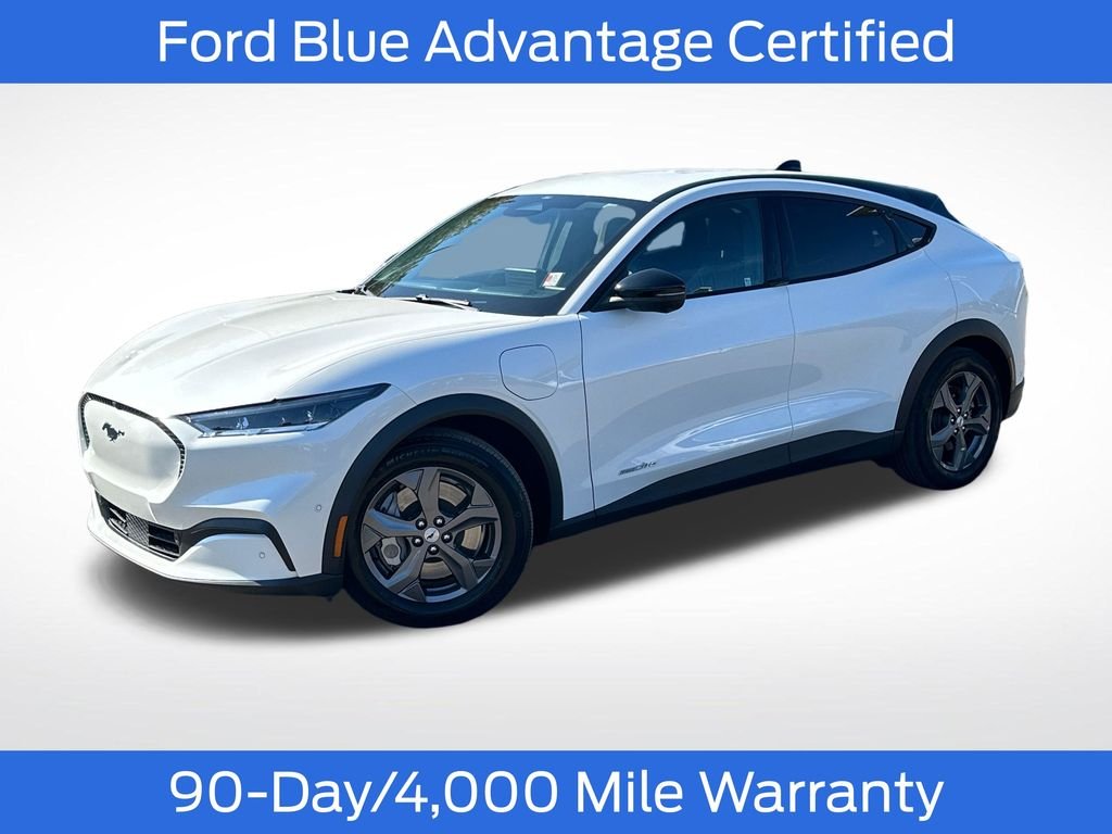 Used 2023 White Ford Select image 1